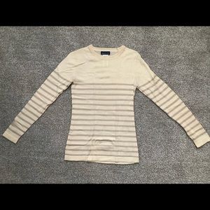 Soft, sweater-like Patagonia Shirt. Good condition. Medium.